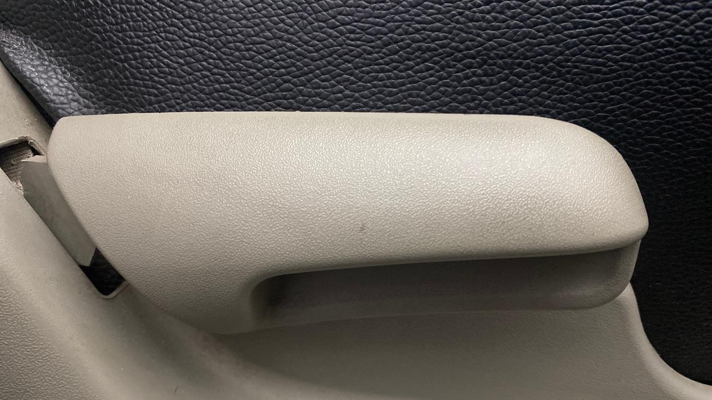 2015 Maruti Celerio ZXI, CNG, Manual, 43,476 km, Driver Side Adjustment Panel