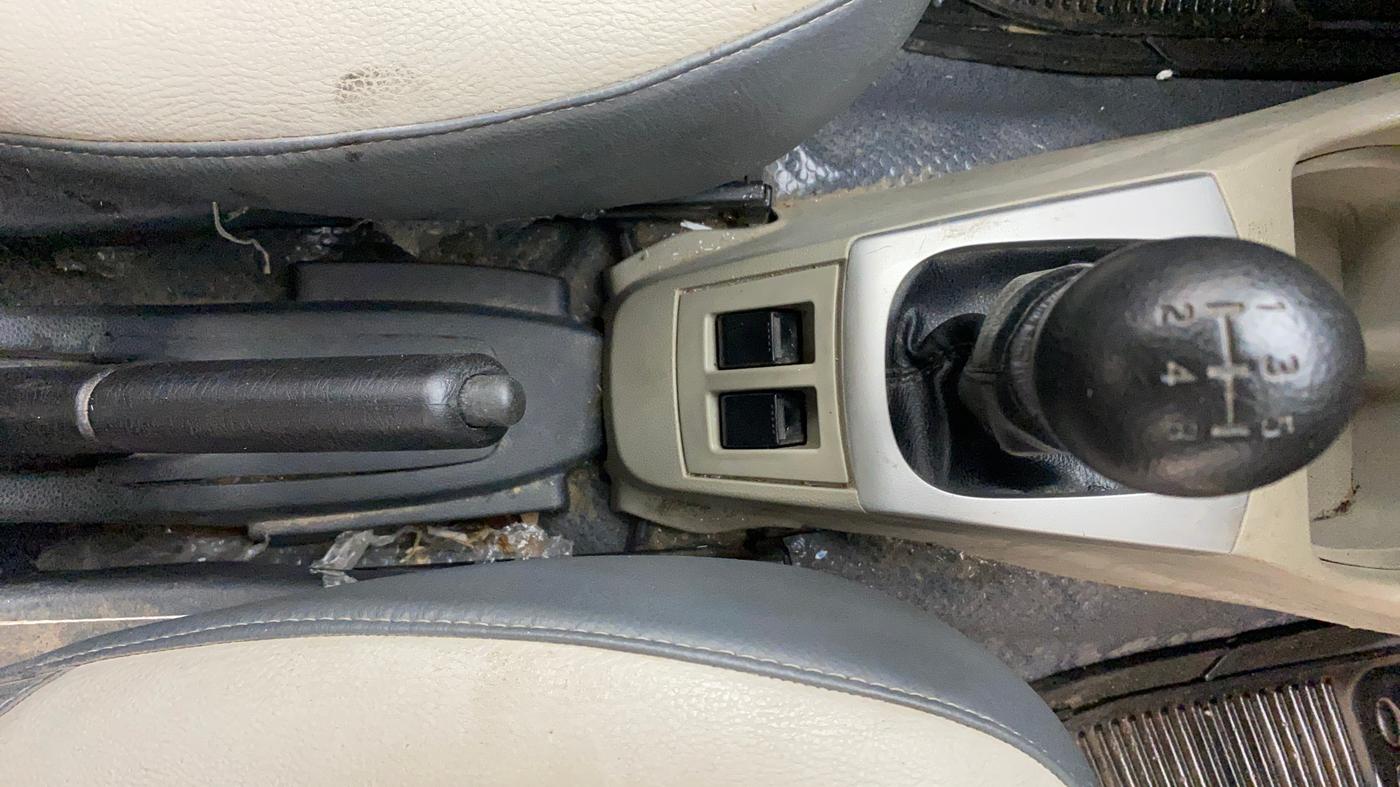 2017 Maruti Alto K10 VXI, Petrol, Manual, 59,985 km, Gear Lever