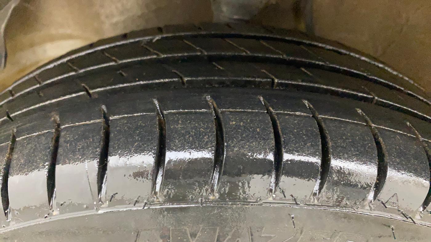 2017 Maruti Alto K10 VXI, Petrol, Manual, 59,985 km, Left Front Tyre Tread