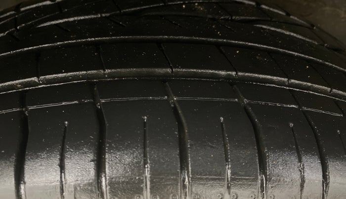 2022 Tata NEXON XZ PLUS PETROL KAZIRANGA, Petrol, Manual, 37,782 km, Right Rear Tyre Tread