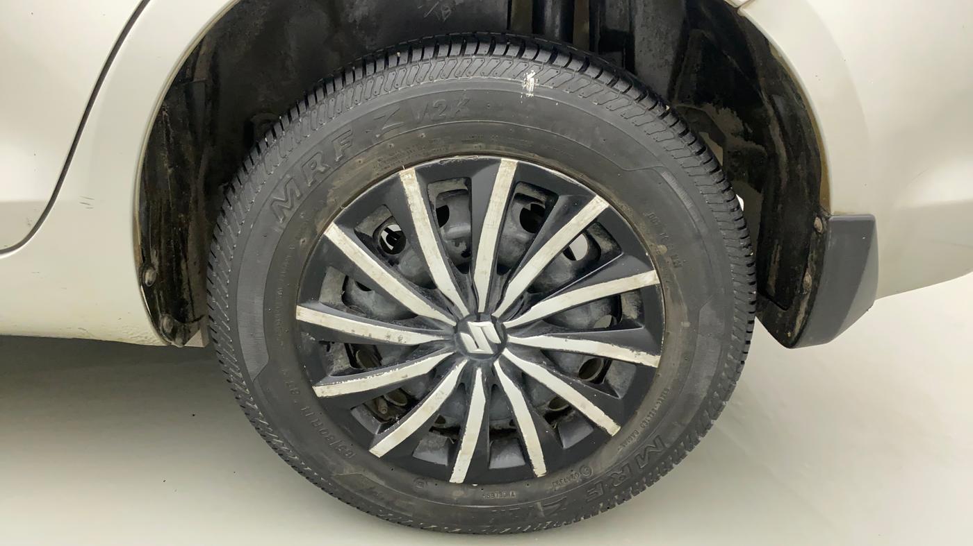 2015 Maruti Swift Dzire VXI, Petrol, Manual, 49,724 km, Left Rear Wheel