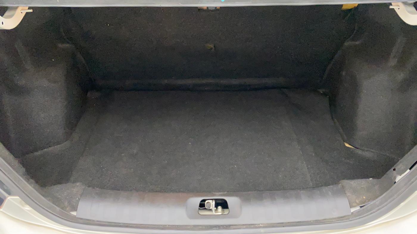 2015 Maruti Swift Dzire VXI, Petrol, Manual, 49,724 km, Boot Inside