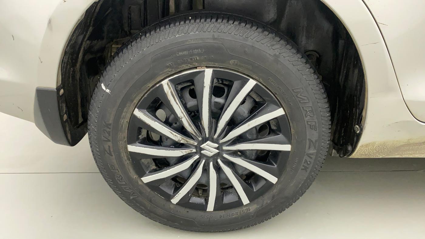 2015 Maruti Swift Dzire VXI, Petrol, Manual, 49,724 km, Right Rear Wheel