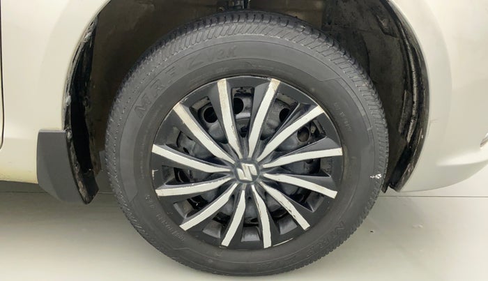 2015 Maruti Swift Dzire VXI, Petrol, Manual, 49,724 km, Right Front Wheel