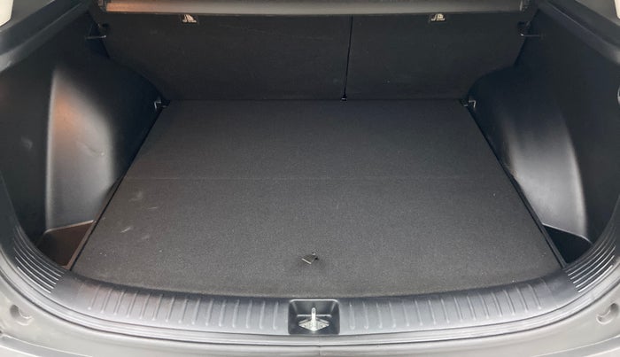 2019 KIA SELTOS HTX 1.5 PETROL MT, Petrol, Manual, 19,207 km, Boot Inside