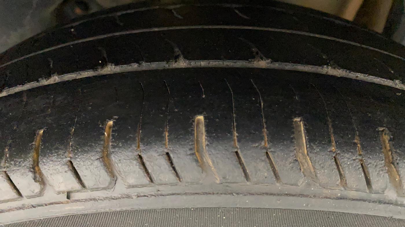 2016 Tata Tiago XZ PETROL, Petrol, Manual, 93,014 km, Left Rear Tyre Tread
