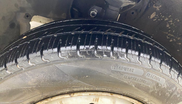 2019 Maruti New Wagon-R LXI CNG 1.0, CNG, Manual, 1,29,340 km, Left Front Tyre Tread