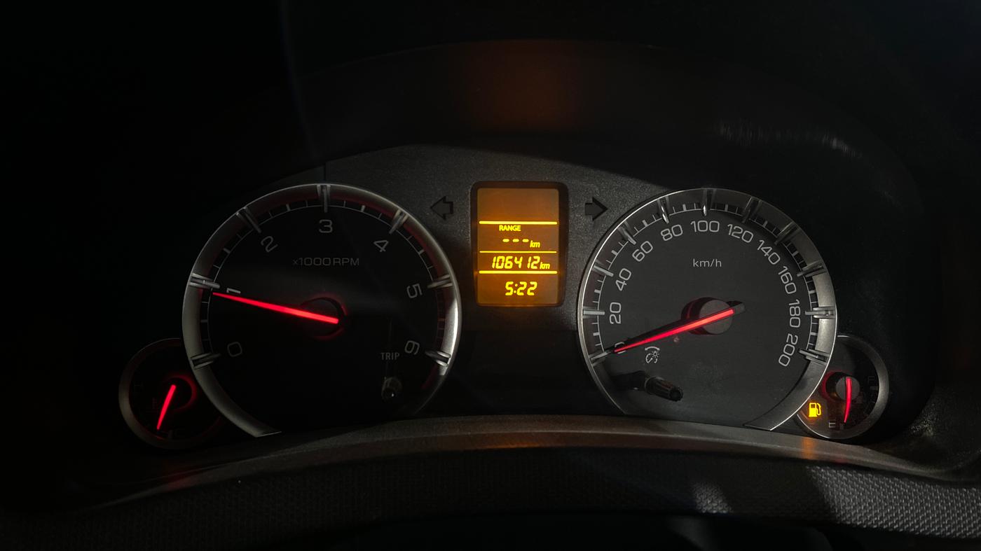 2013 Maruti Swift Dzire VDI, Diesel, Manual, 1,06,392 km, Odometer Image