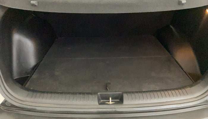 2019 Hyundai Creta SX (O) EXECUTIVE 1.6 PETROL, Petrol, Manual, 70,760 km, Boot Inside
