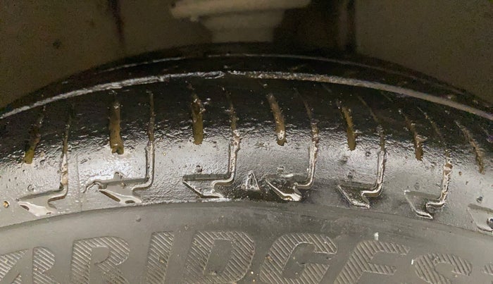 2018 Maruti IGNIS DELTA 1.2, CNG, Manual, 42,601 km, Right Front Tyre Tread