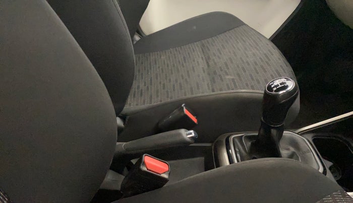 2018 Maruti IGNIS DELTA 1.2, CNG, Manual, 42,601 km, Gear Lever