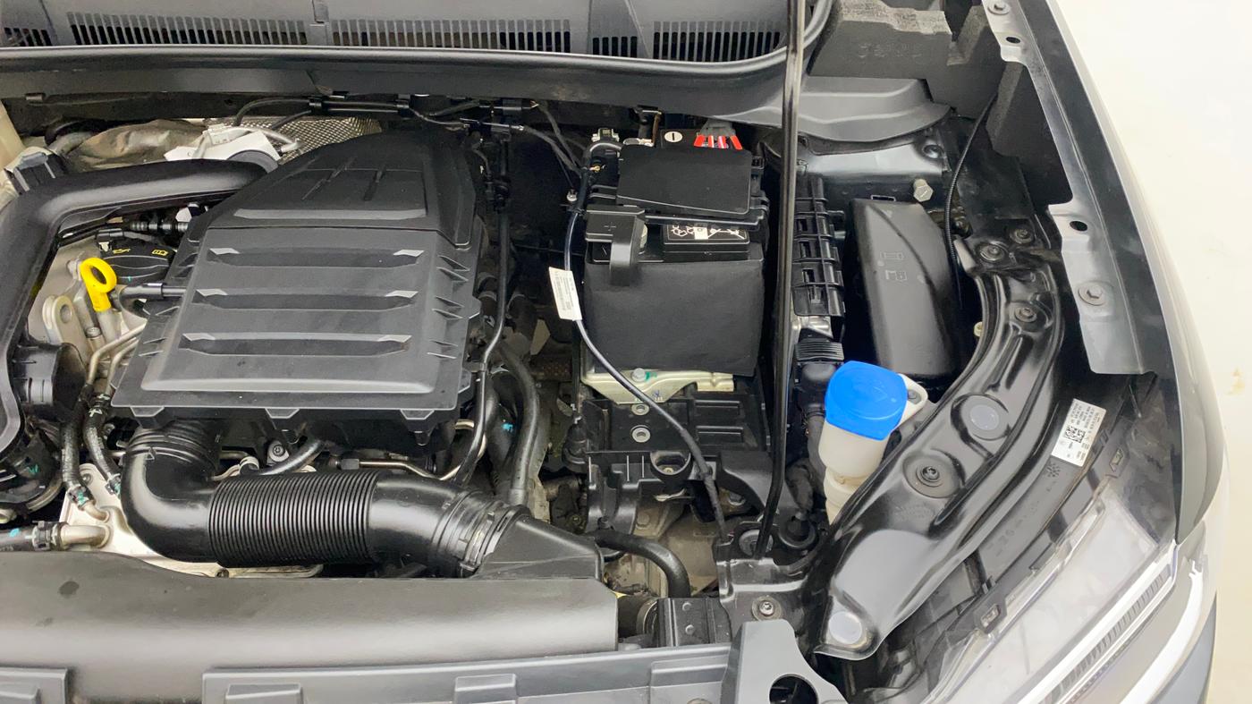 2024 Volkswagen TAIGUN COMFORTLINE 1.0 TSI MT, Petrol, Manual, 6,306 km, Engine View - Left