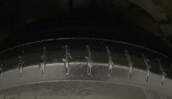 2021 Maruti Baleno ZETA PETROL 1.2, Petrol, Manual, 46,222 km, Right Front Tyre Tread