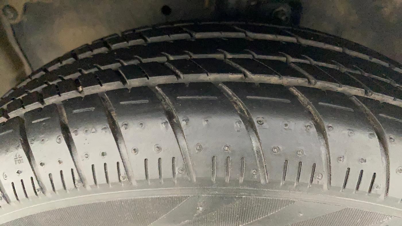 2018 Maruti Celerio ZXI AMT (O), Petrol, Automatic, 43,307 km, Left Front Tyre Tread
