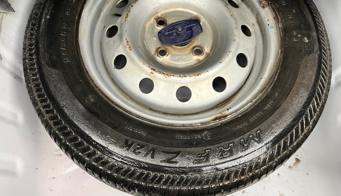 2017 Maruti Dzire LXI, CNG, Manual, 92,693 km, Spare Tyre