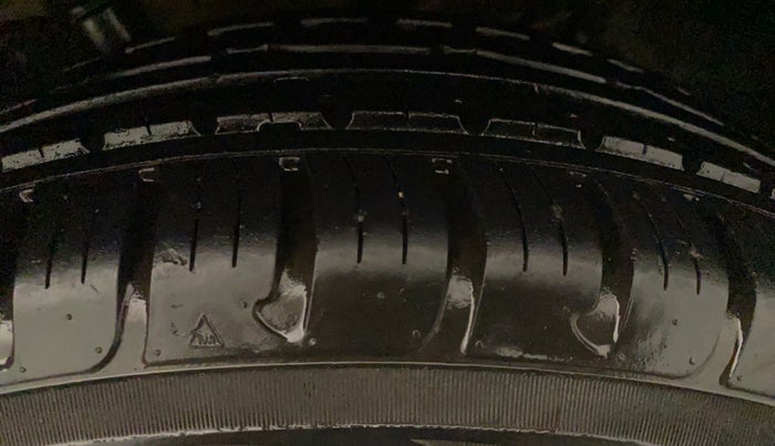 2016 Nissan Terrano XL (P), Petrol, Manual, 64,162 km, Left Front Tyre Tread