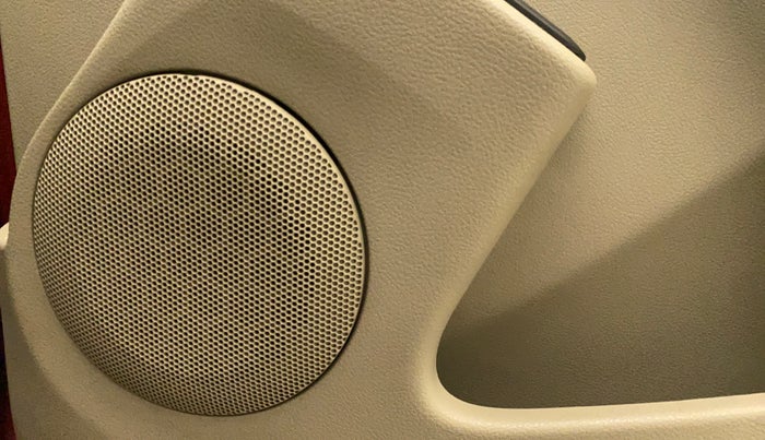 2016 Nissan Terrano XL (P), Petrol, Manual, 64,162 km, Speaker