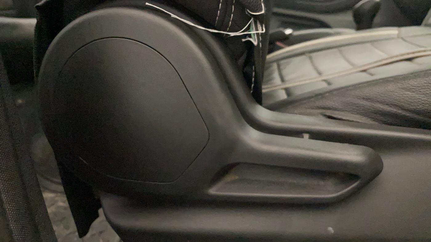 2021 Tata Tiago XT (O) PETROL, Petrol, Manual, 40,163 km, Driver Side Adjustment Panel