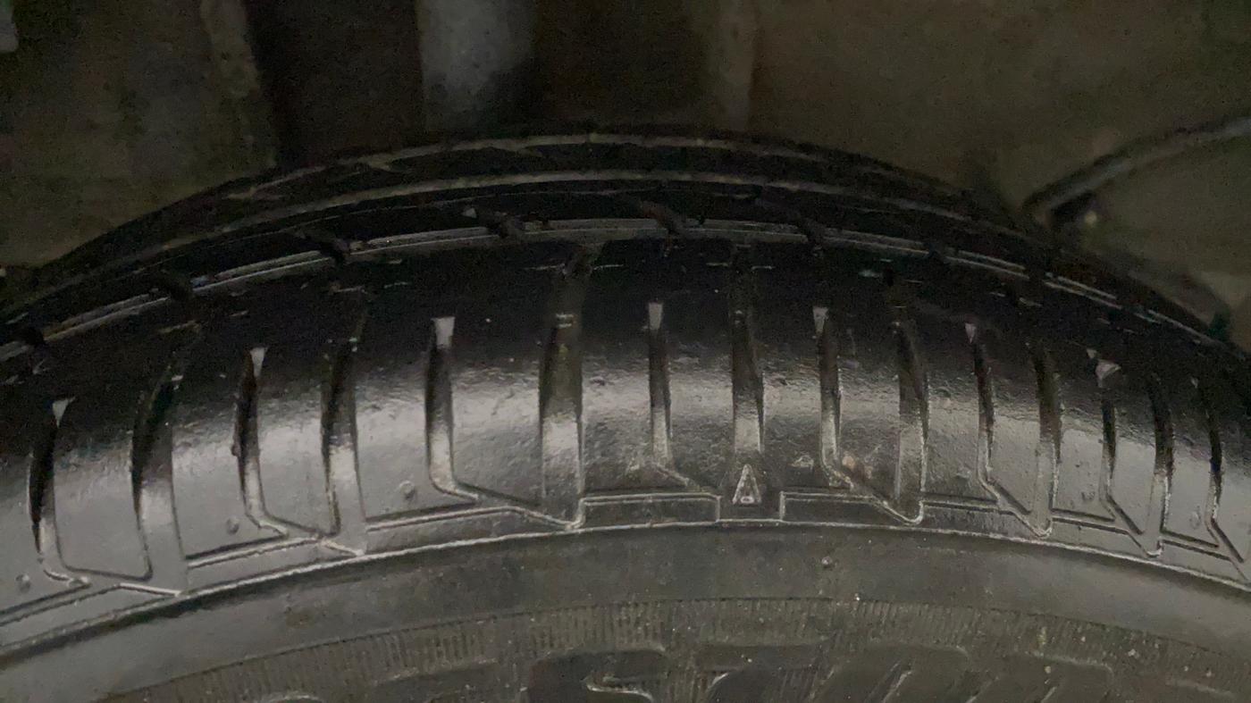 2021 Tata Tiago XT (O) PETROL, Petrol, Manual, 40,163 km, Right Rear Tyre Tread