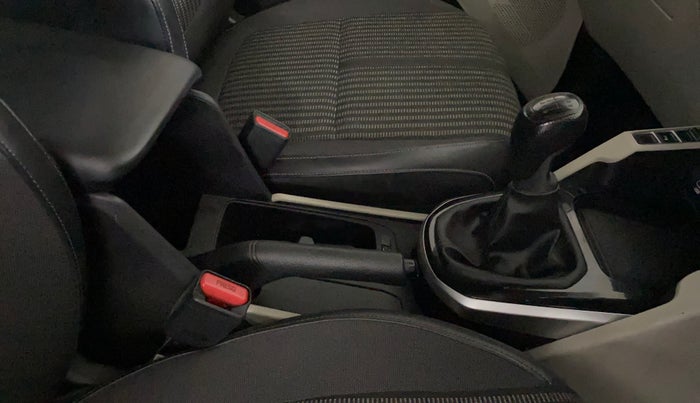 2022 KIA CARENS PRESTIGE PLUS 1.4 PETROL 7 STR, Petrol, Manual, 36,541 km, Gear Lever