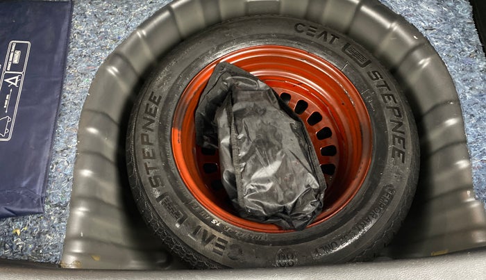 2022 Nissan MAGNITE XV MT, Petrol, Manual, 44,190 km, Spare Tyre