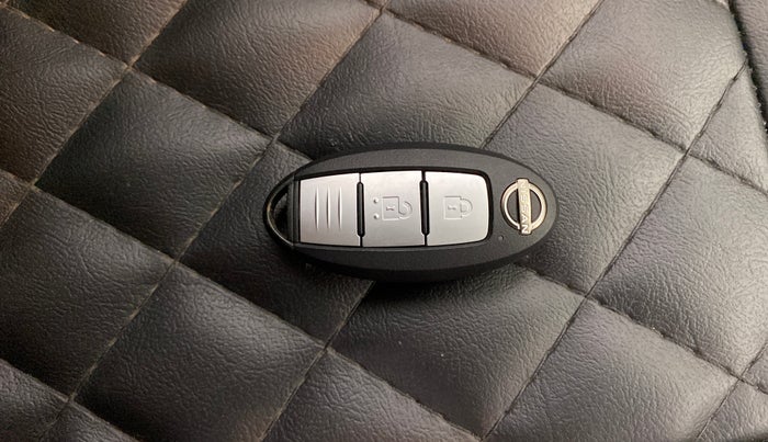 2022 Nissan MAGNITE XV MT, Petrol, Manual, 44,190 km, Key Close Up