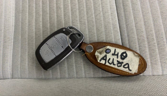 2024 Hyundai AURA SX 1.2 (O), Petrol, Manual, 14,685 km, Key Close Up