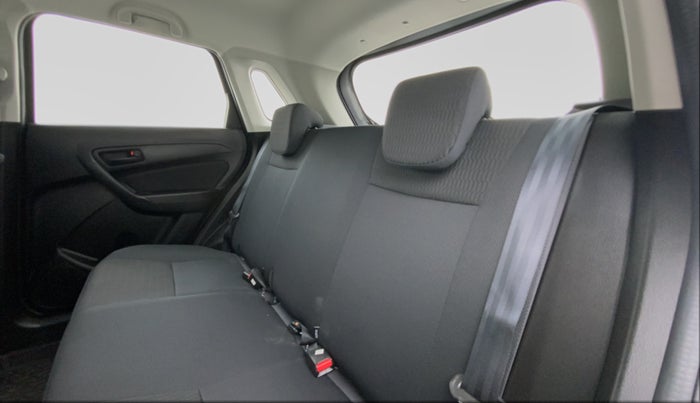 2022 Maruti Vitara Brezza VXI, Petrol, Manual, 4,178 km, Right Side Rear Door Cabin