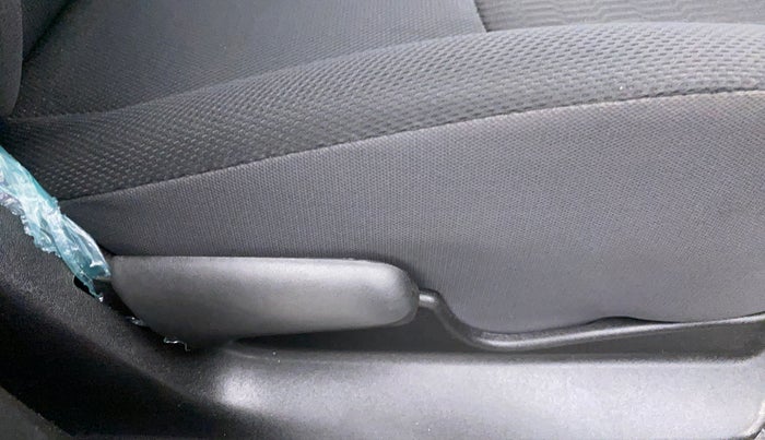 2022 Maruti Vitara Brezza VXI, Petrol, Manual, 4,178 km, Driver Side Adjustment Panel