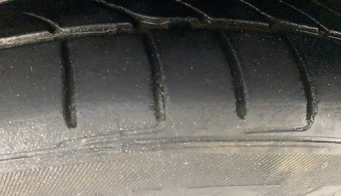 2015 Ford Ecosport TITANIUM 1.5L PETROL, Petrol, Manual, 92,721 km, Left Front Tyre Tread