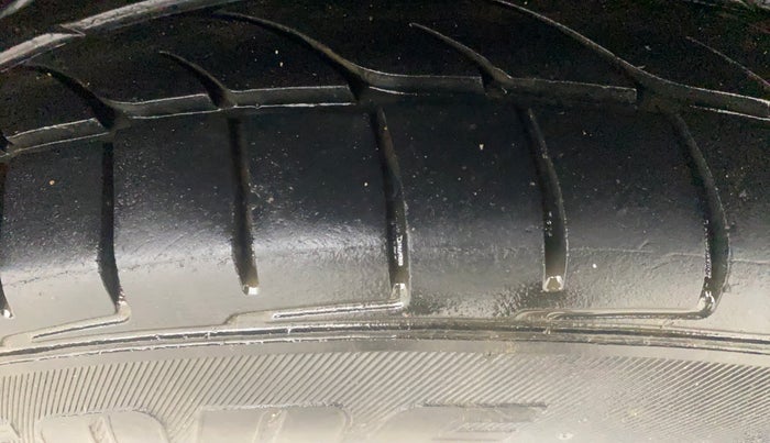 2015 Ford Ecosport TITANIUM 1.5L PETROL, Petrol, Manual, 92,721 km, Left Rear Tyre Tread