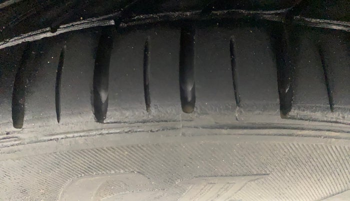 2015 Ford Ecosport TITANIUM 1.5L PETROL, Petrol, Manual, 92,721 km, Right Front Tyre Tread