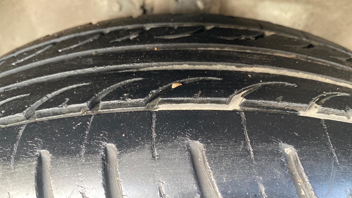 2013 Maruti Wagon R 1.0 VXI, Petrol, Manual, 54,551 km, Right Front Tyre Tread