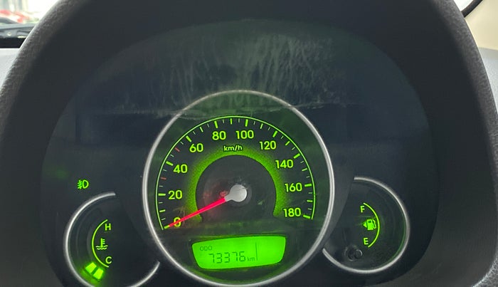 2014 Hyundai Eon SPORTZ, Petrol, Manual, 73,879 km, Instrument cluster - Glass has scratches