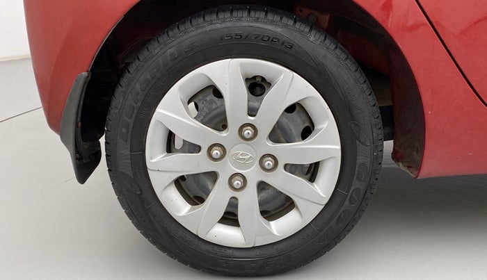 2014 Hyundai Eon SPORTZ, Petrol, Manual, 73,879 km, Right Rear Wheel