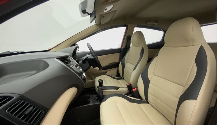 2014 Hyundai Eon SPORTZ, Petrol, Manual, 73,879 km, Right Side Front Door Cabin