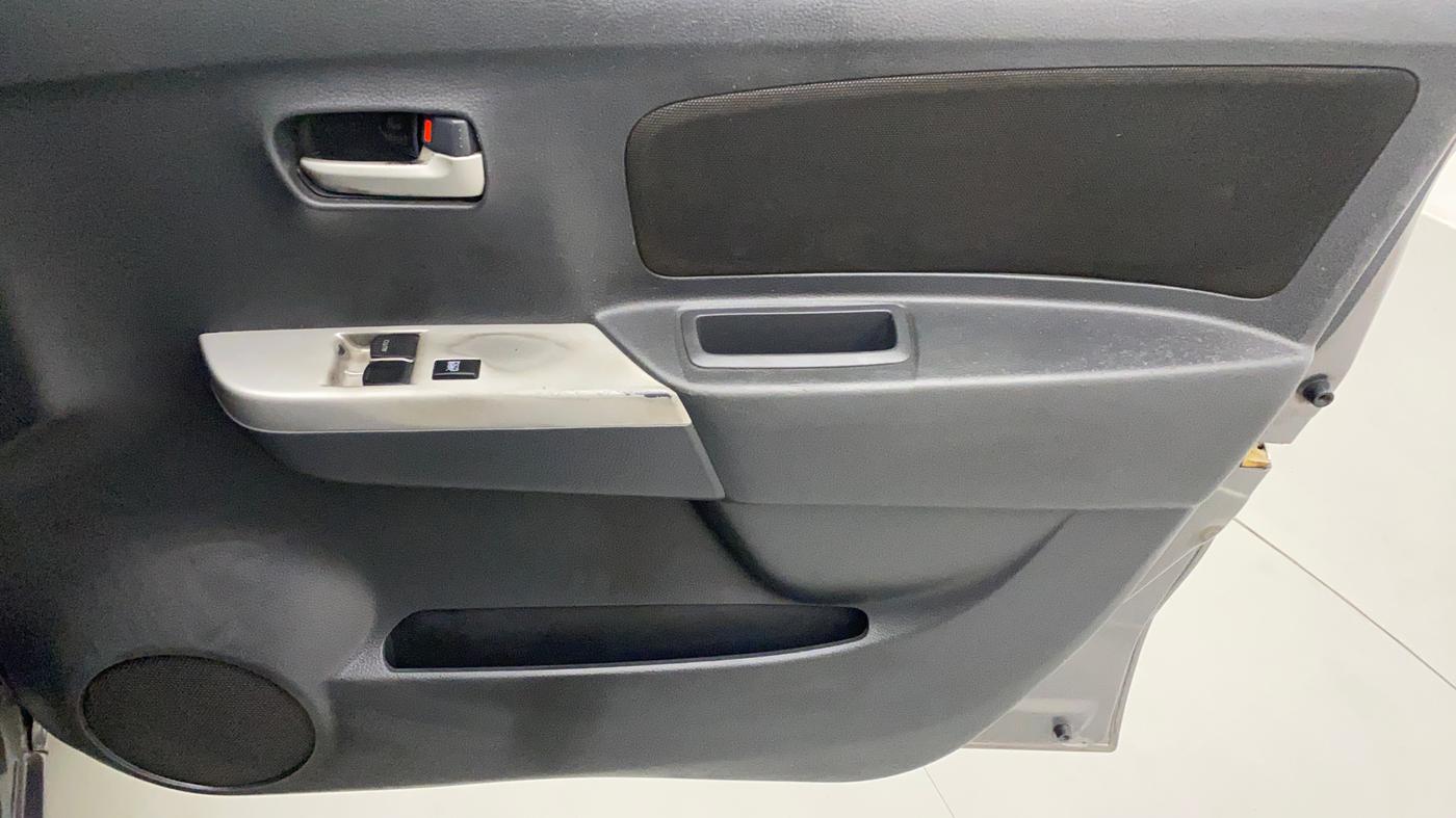 2012 Maruti Wagon R 1.0 LXI, Petrol, Manual, 55,590 km, Driver Side Door Panels Control
