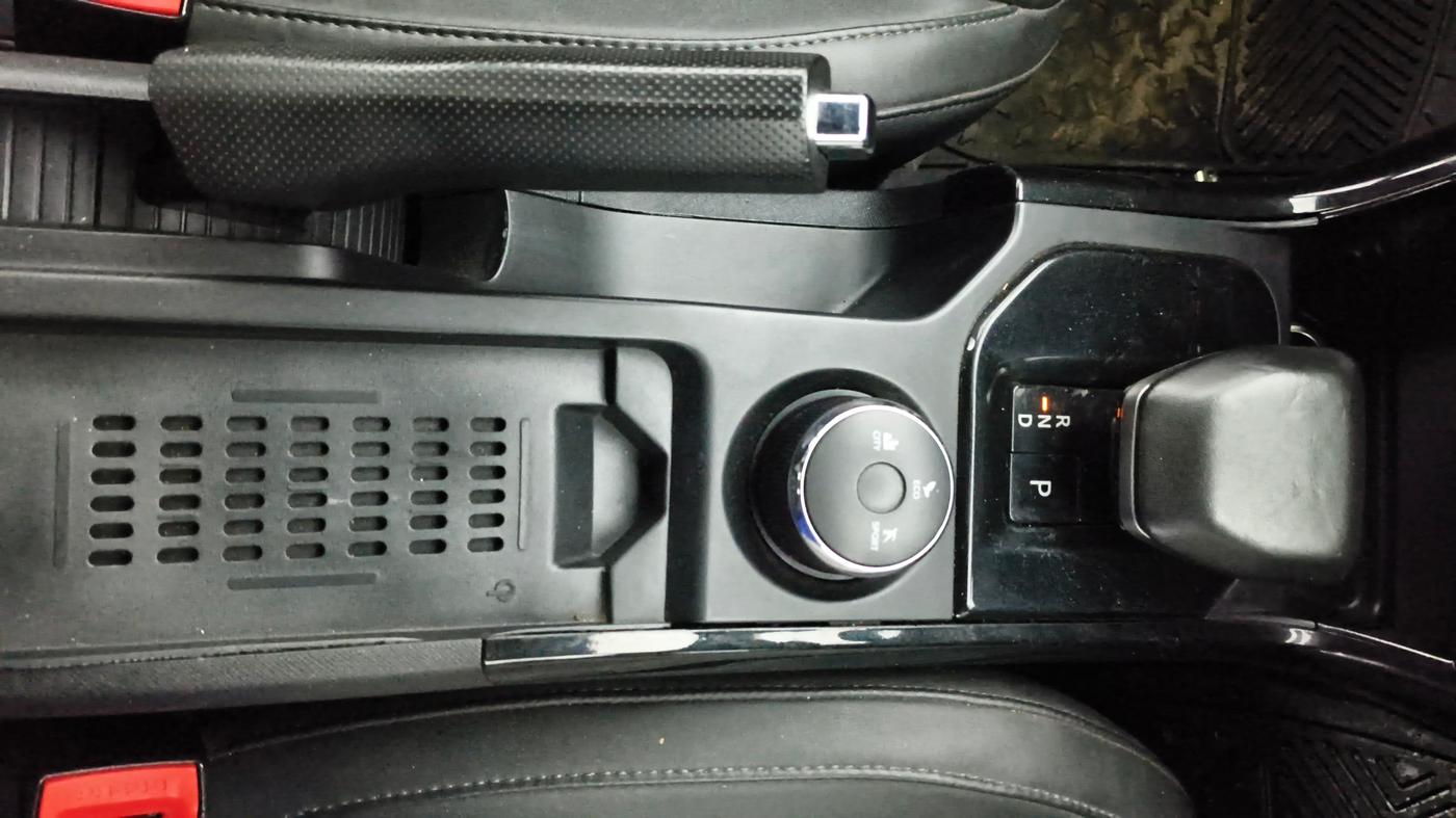 2023 Tata NEXON FEARLESS + SUNROOF DCA DUAL TONE 1.2 PETROL, Petrol, Automatic, 33,293 km, Gear Lever