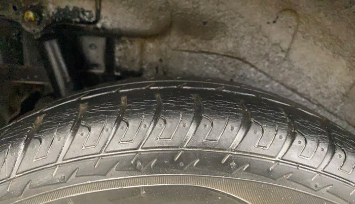 2013 Maruti Wagon R 1.0 VXI, Petrol, Manual, 23,201 km, Right Rear Tyre Tread