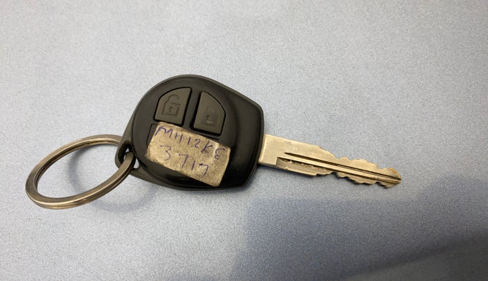 2013 Maruti Wagon R 1.0 VXI, Petrol, Manual, 23,201 km, Key Close Up