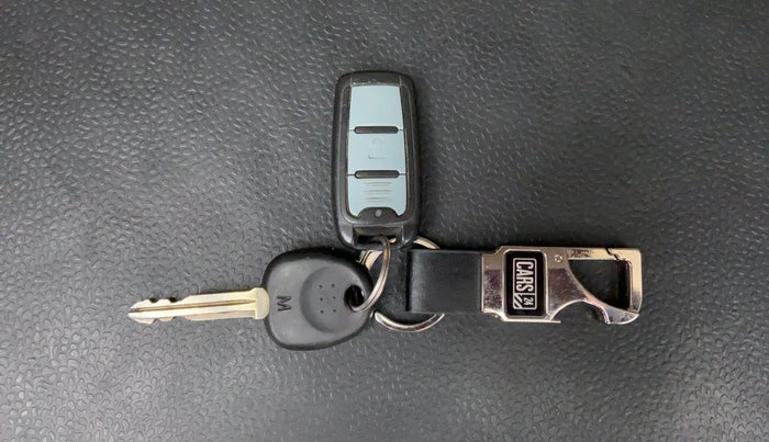 2010 Hyundai i10 MAGNA 1.2, Petrol, Manual, 24,013 km, Key Close-up