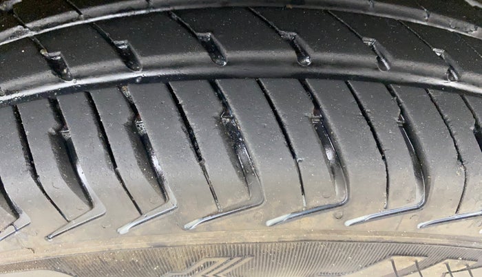 2023 Maruti Alto K10 VXI PLUS AMT, Petrol, Automatic, 10,698 km, Right Front Tyre Tread