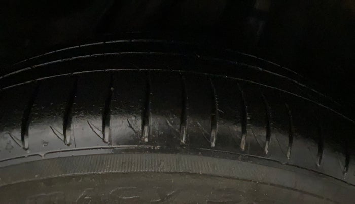 2017 Honda BR-V 1.5L I-VTEC S, Petrol, Manual, 61,628 km, Left Rear Tyre Tread