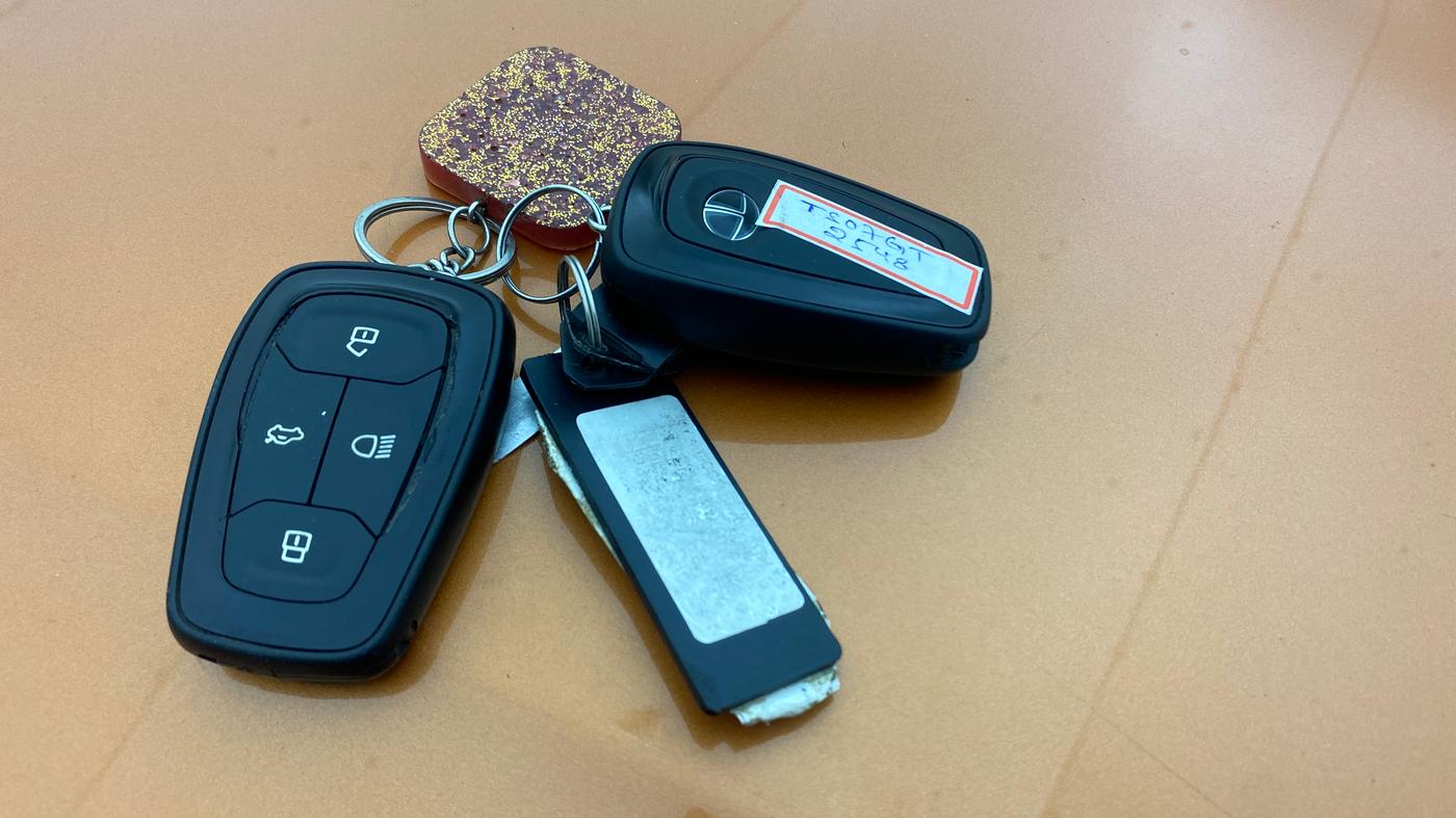 2019 Tata Harrier XZ 2.0L, Diesel, Manual, 1,14,406 km, Key Close Up