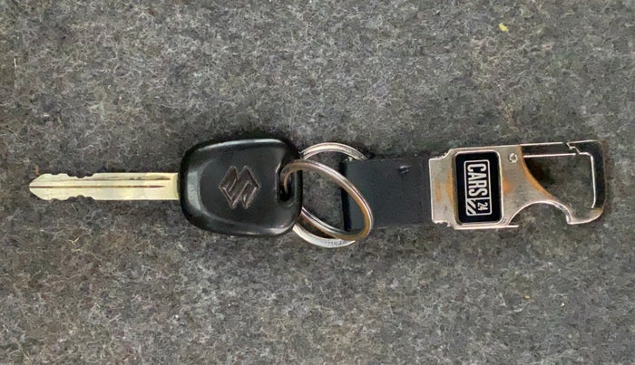 2016 Maruti OMNI E 8 STR, Petrol, Manual, 32,678 km, Key Close Up