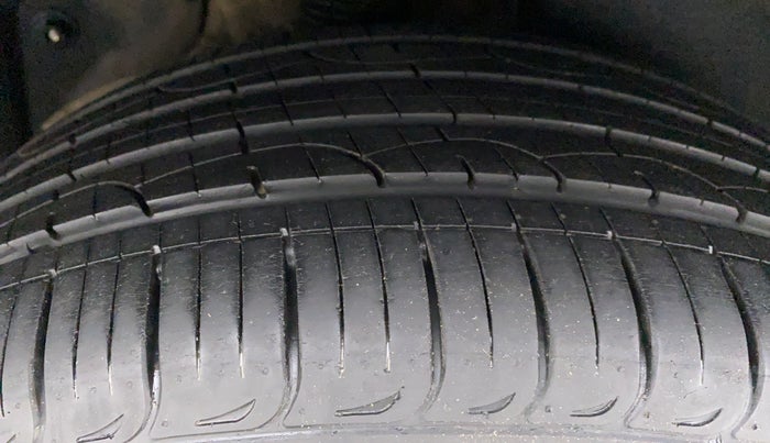 2018 Hyundai Tucson GLS 4WD AT DIESEL, Diesel, Automatic, 25,995 km, Right Rear Tyre Tread