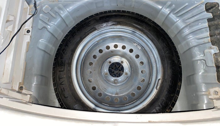 2022 Mahindra XUV300 W4 1.2 PETROL, Petrol, Manual, 26,197 km, Spare Tyre