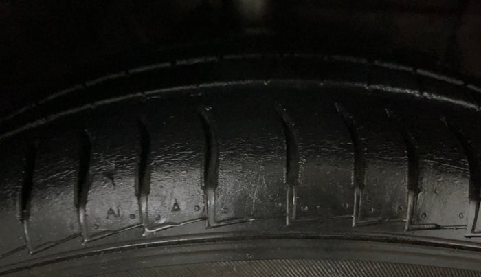 2018 Hyundai NEW SANTRO SPORTZ MT, Petrol, Manual, 33,551 km, Right Front Tyre Tread