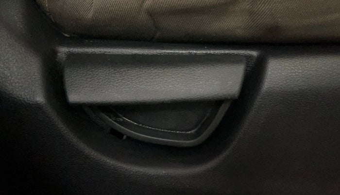 2018 Hyundai NEW SANTRO SPORTZ MT, Petrol, Manual, 33,551 km, Driver Side Adjustment Panel