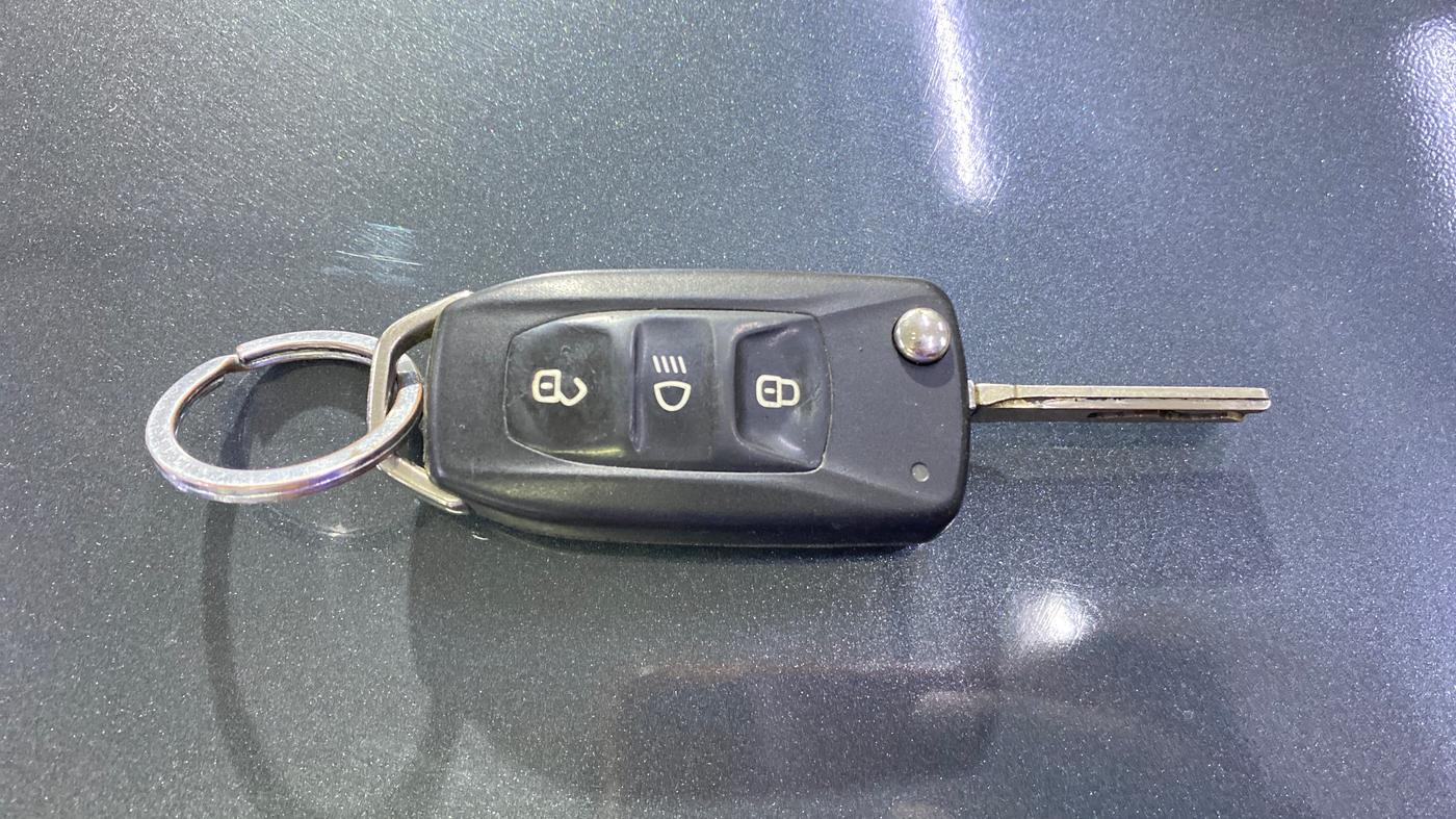 2023 Tata Tiago XT PETROL, Petrol, Manual, 15,665 km, Key Close Up